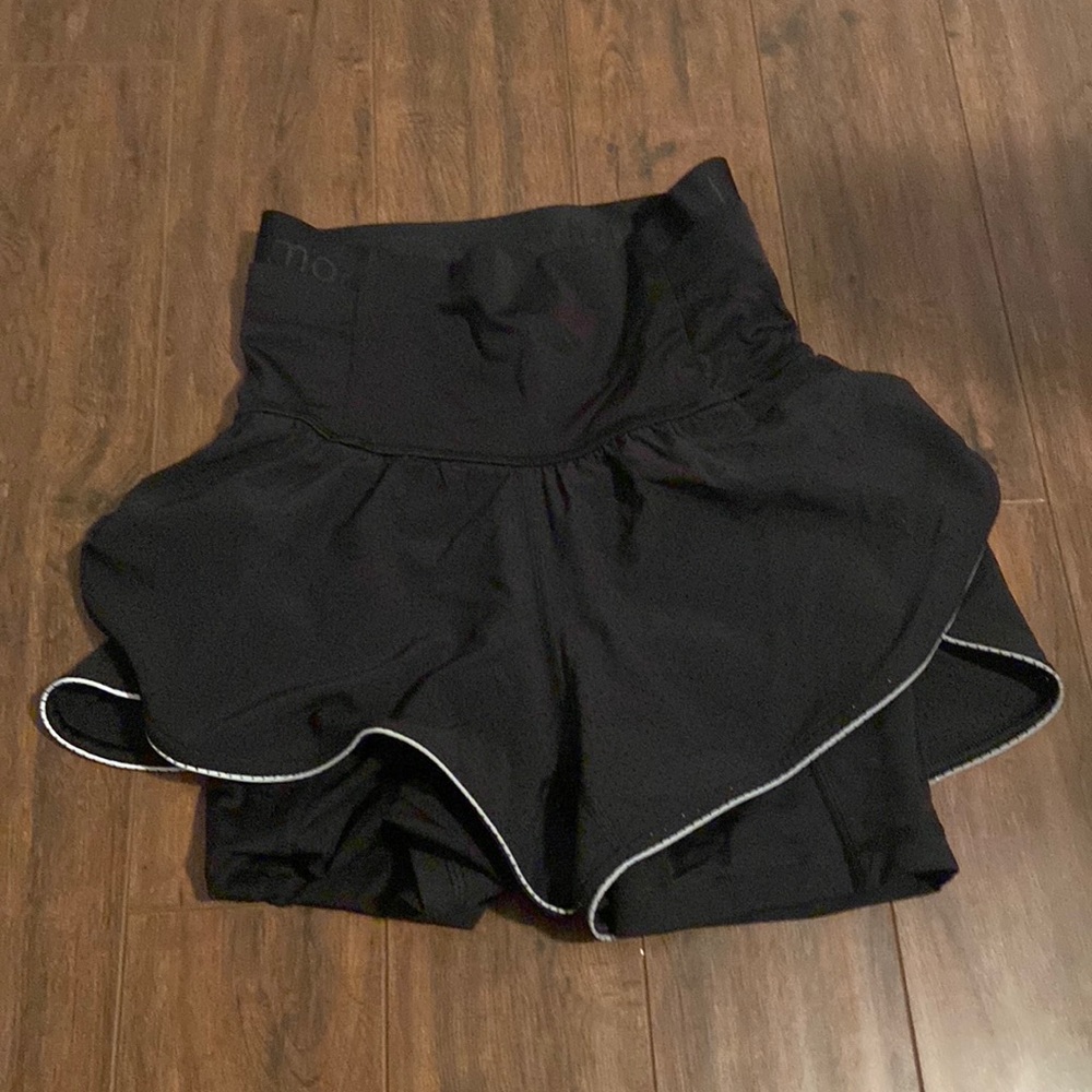 Lululemon limited edition skirt size 4